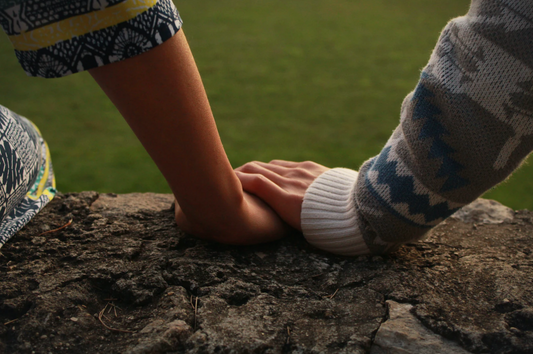 Romantic outdoor date with Bohemian Flare